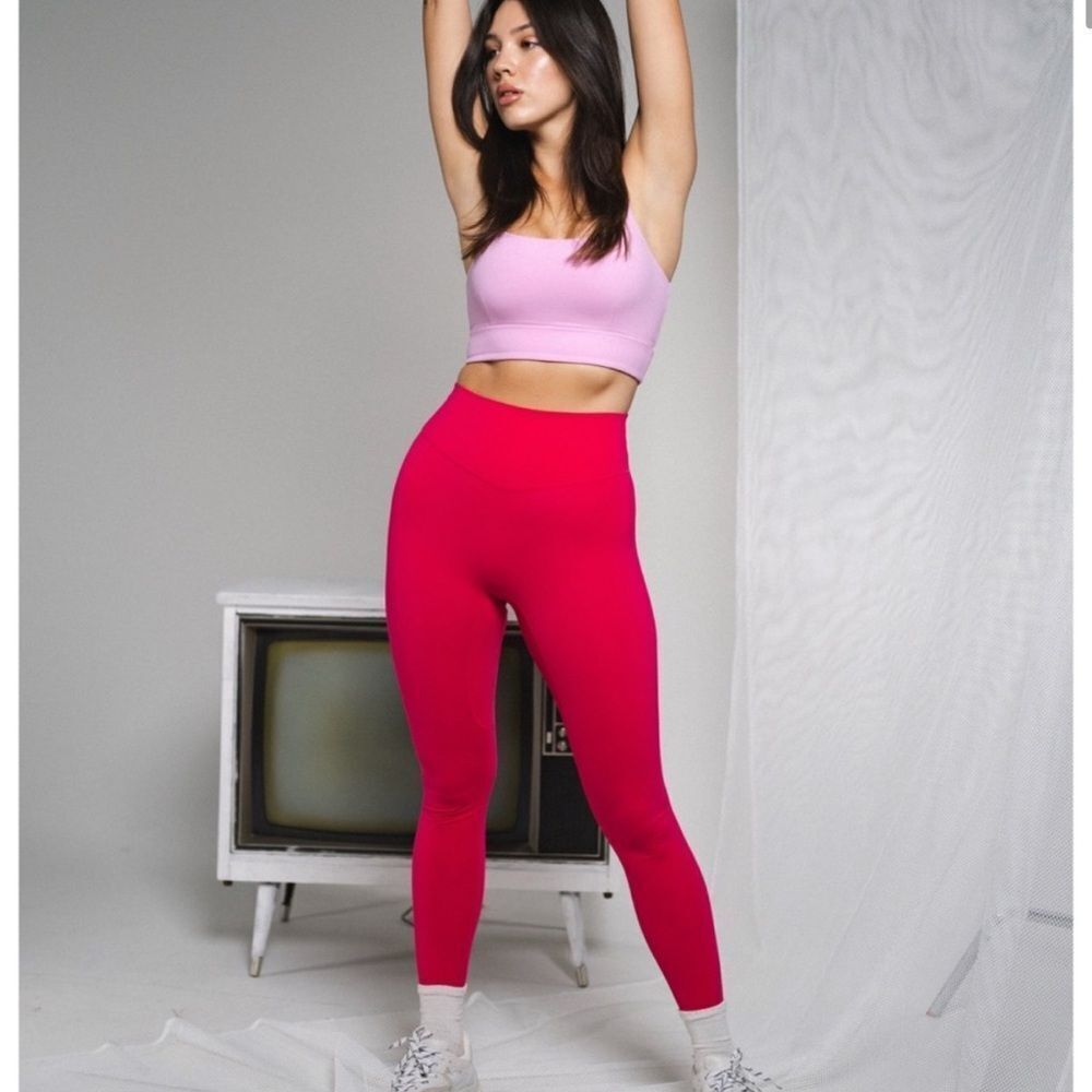 Balance Athletica Cloud Pants Rubidium Pink Raspberry- Size Medium